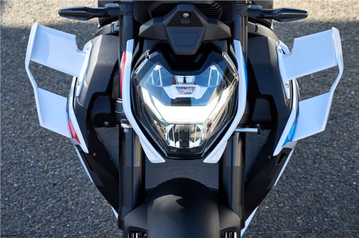 BMW unveils M 1000 R and M 1000 RR.